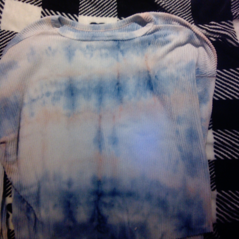 Rainbow long sleeve cropped shirt